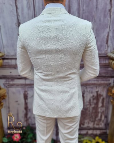 Costum alb de ceremonie, slim fit, sacou, vesta, pantalon si cravata - c3682