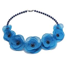 Colier elegant cu perle swarovski si flori, culoarea albastru, blue sky, zia fashion