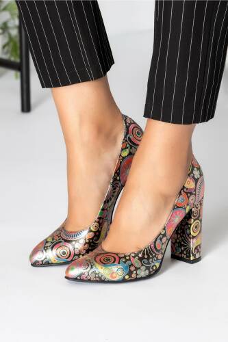 Pantofi dama negri cu imprimeuri abstracte colorate