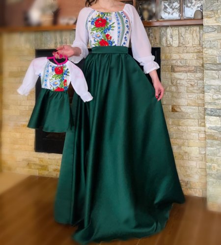 Set rochii stilizate traditional mama si fiica 72