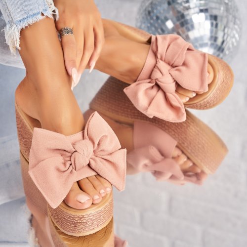 Papuci/slapi roz din textil lucia a62