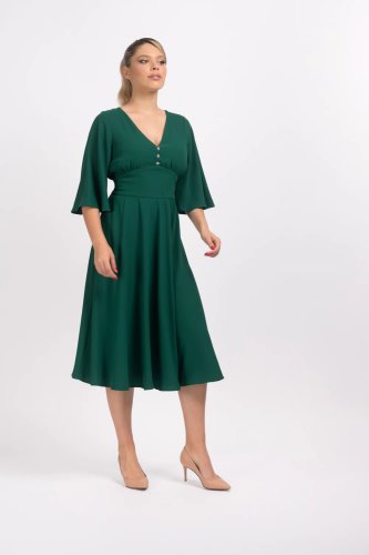 Rochie eleganta de culoare verde cu croiala in clos si lungime midi confectionata din dublu voal