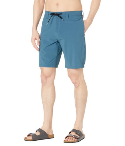 Imbracaminte barbati volcom voltripper 20quot hybrid shorts cruzer blue