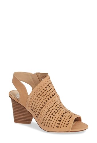 Incaltaminte femei vince camuto derechie perforated shield sandal privacy 03