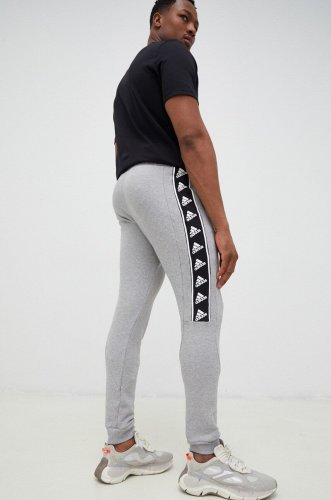 Adidas pantaloni de trening din bumbac culoarea gri, cu imprimeu