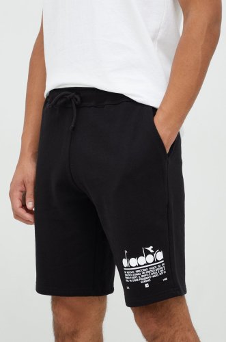 Diadora pantaloni scurti din bumbac culoarea negru, cu imprimeu