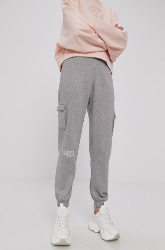 Nike sportswear pantaloni femei, culoarea gri, material neted