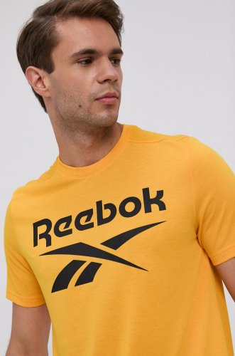 Reebok tricou bărbați, culoarea galben, cu imprimeu