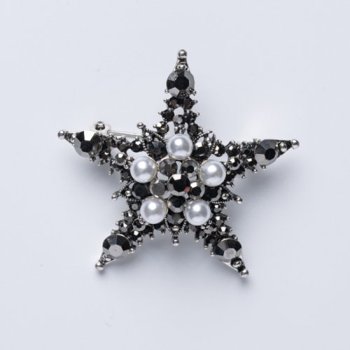 Brosa metalica argintie cu forma unei stele cu perle sintetice si pietricele gri